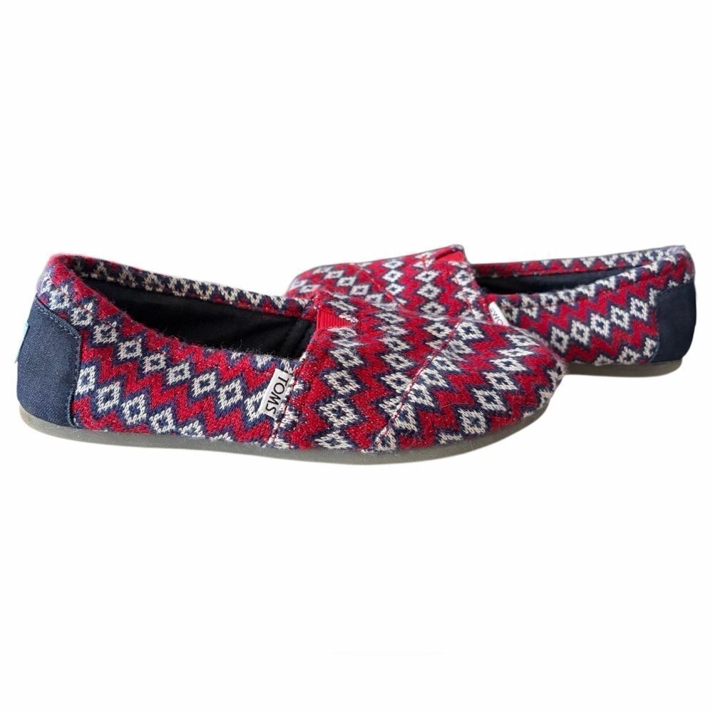 TOMS Classic Knit Geo Diamond Patterned slip-on shoes size 8.5W. - Picture 5 of 6